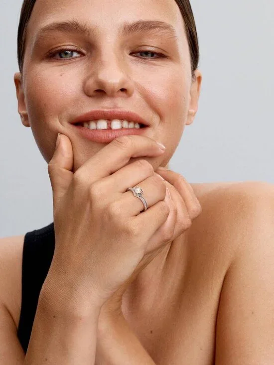 Pandora Disney Princess Ariel Shell Treated Freshwater Cultured Pearl Ring - Picture 4 of 5